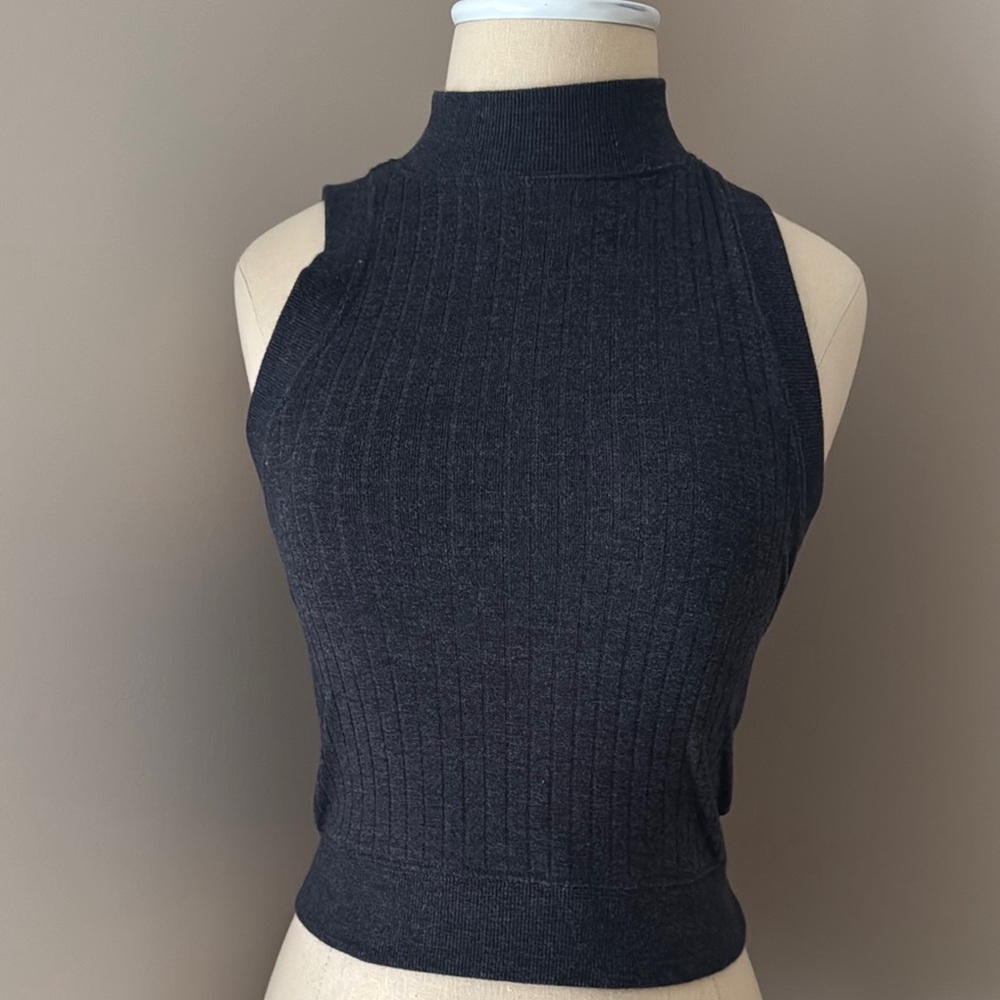 Black Sleeveless Ribbed Top